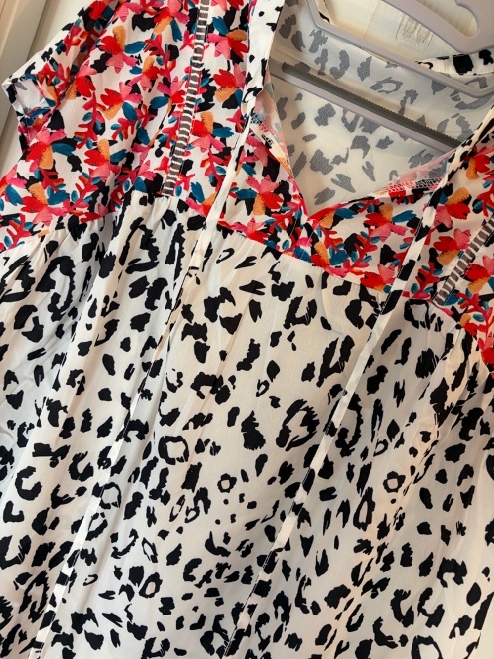 V-Neck Short Sleeve Mixed Print Blouse - White with Multicolor Yoke - Picture 2 of 3